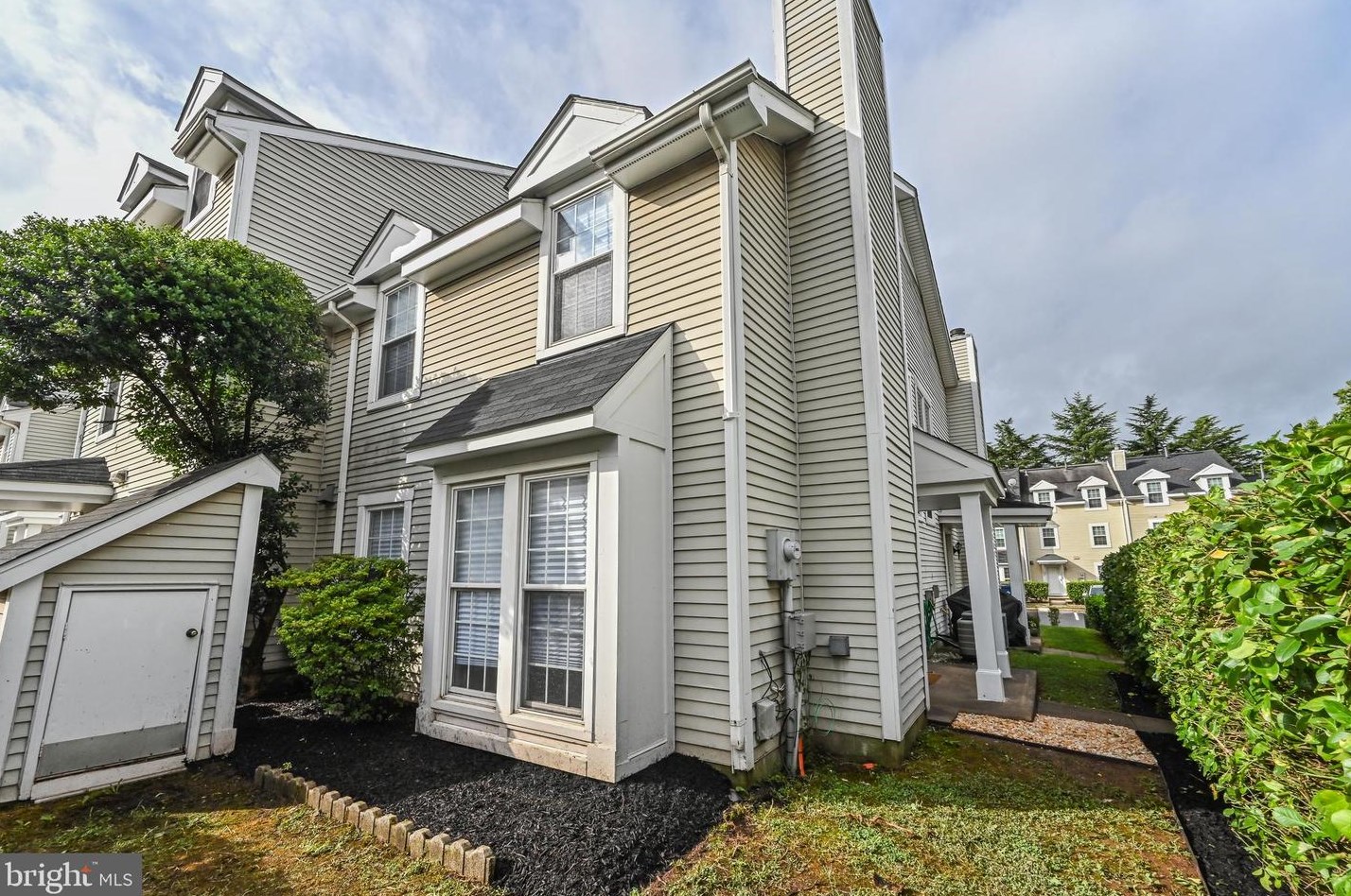 6089 Netherton St, Centreville, VA 20120