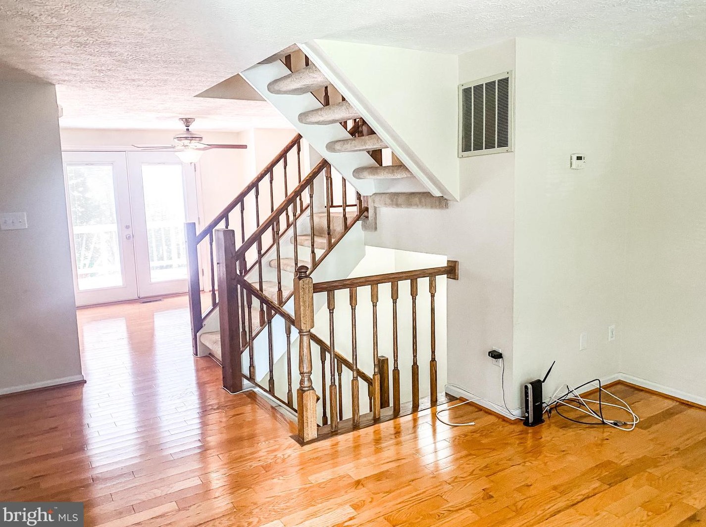 14664 Stone Crossing Ct, Centreville VA  20120-2904 exterior
