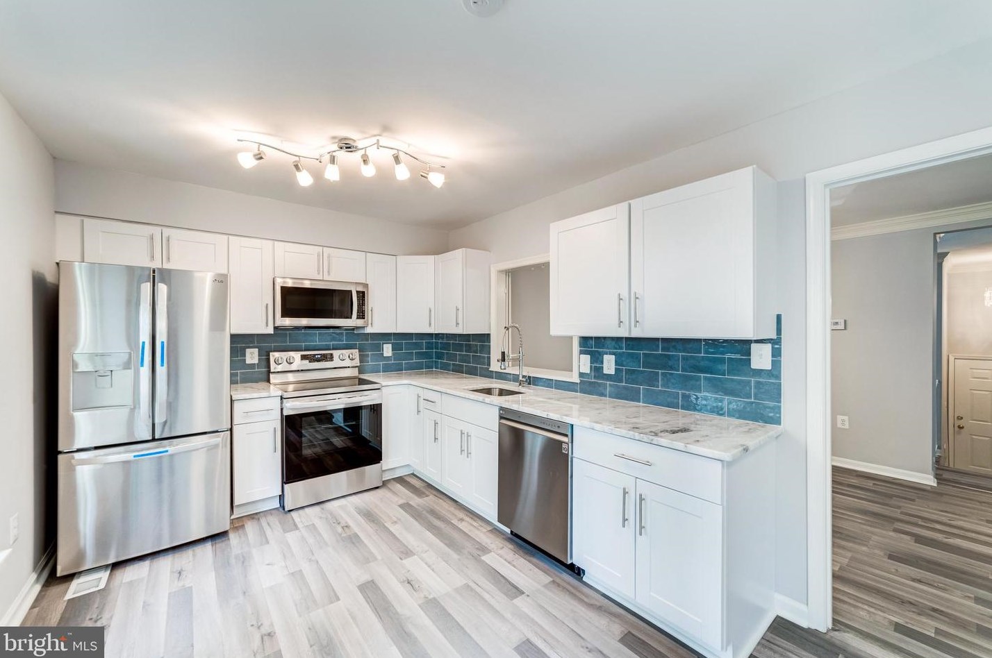 9973 Whitewater Dr, Springfield, VA 22015