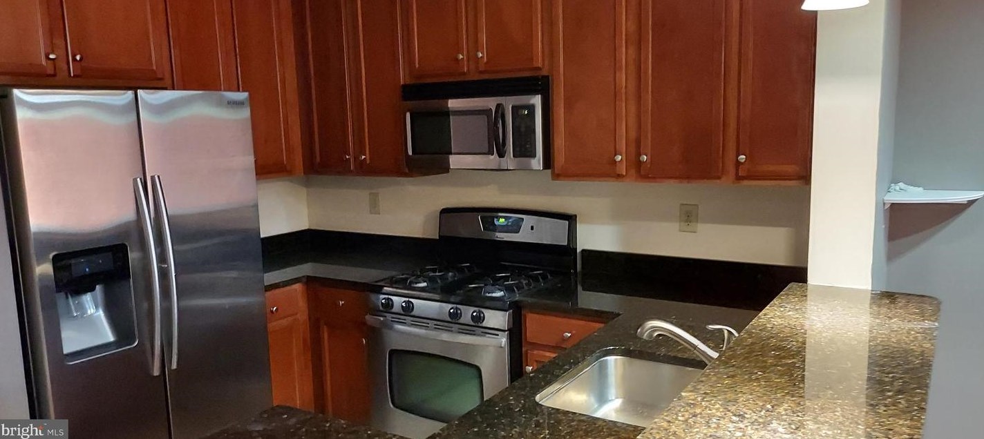 2665 Prosperity Ave #7, Fairfax, VA 22031