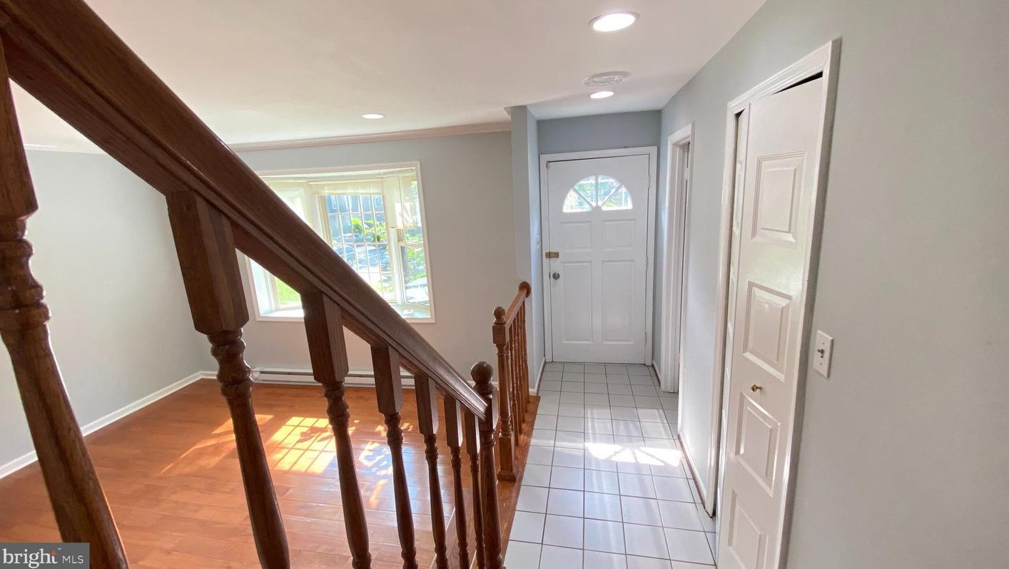5876 Kara Pl, Springfield, VA 22015