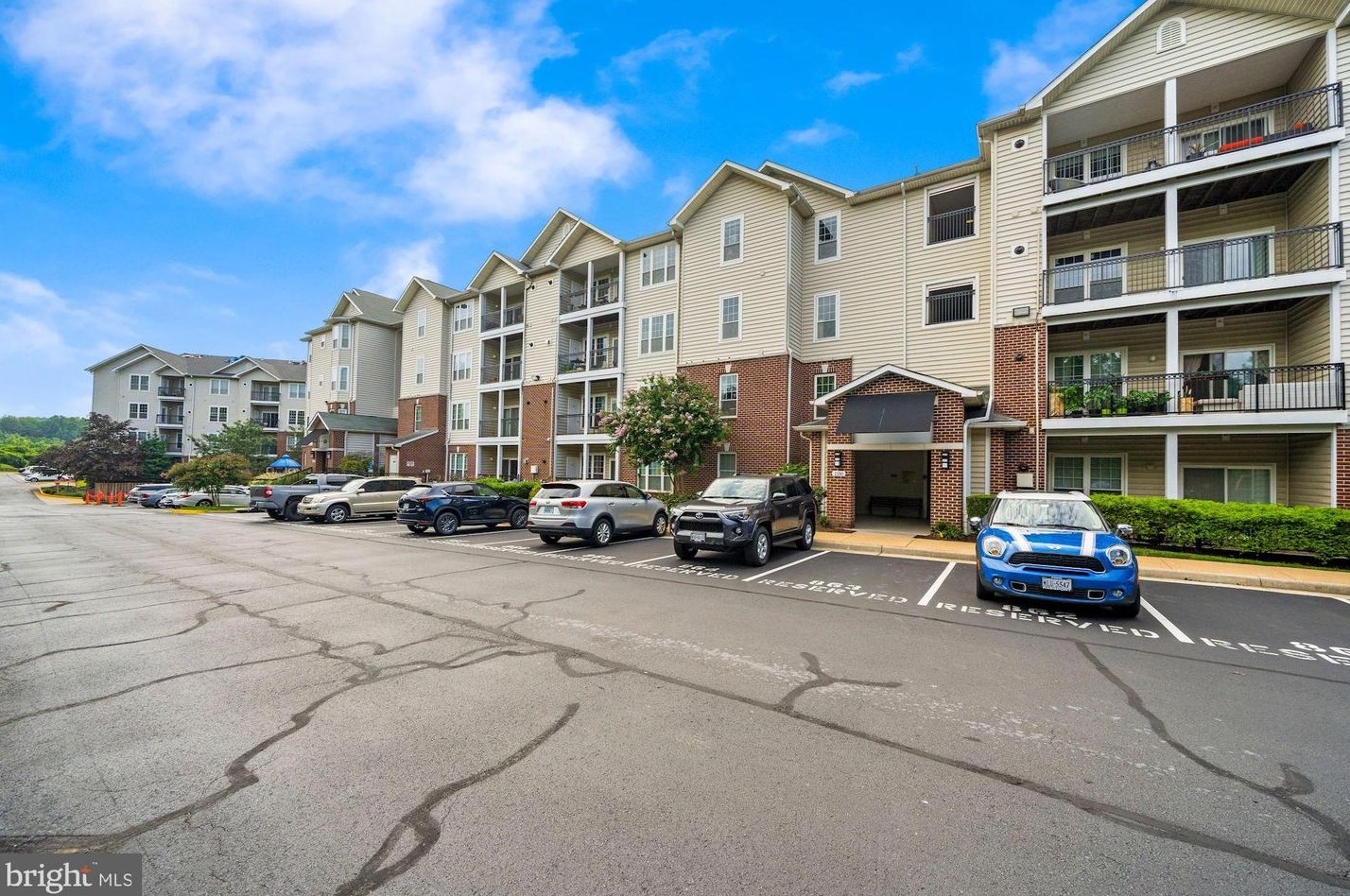 1550 Spring Gate Dr #8302, Mc Lean, VA 22102