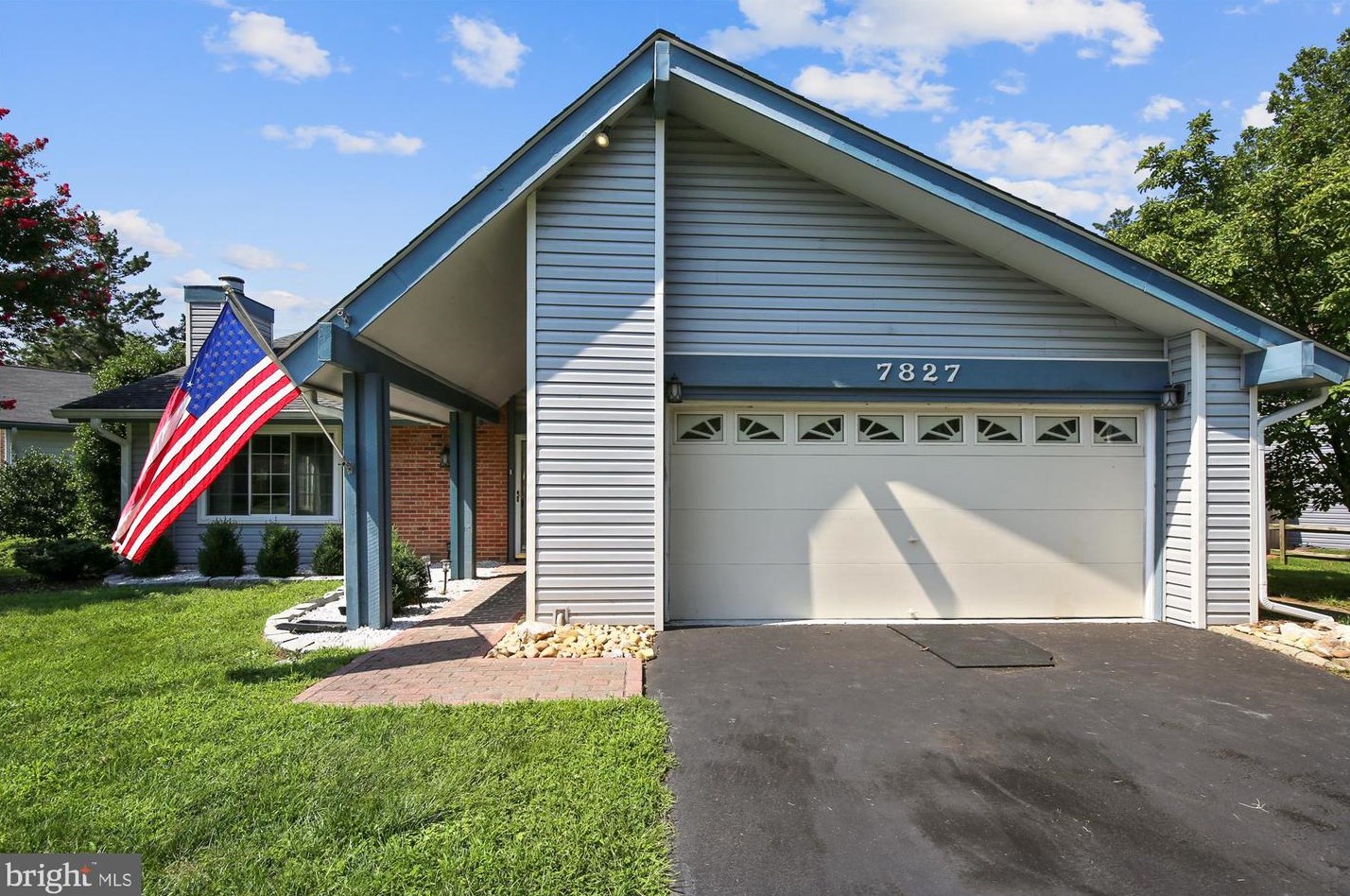 7827 Mulberry Bottom Ln, Springfield, VA 22153