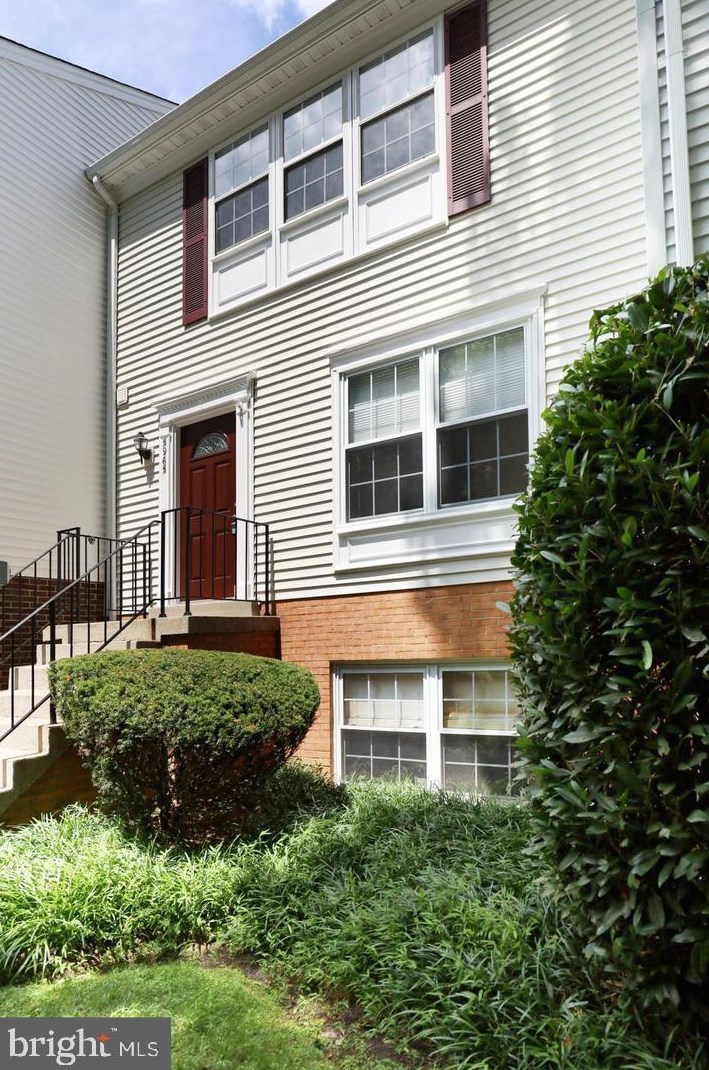 5965 First Landing Way # 79, Springfield, VA