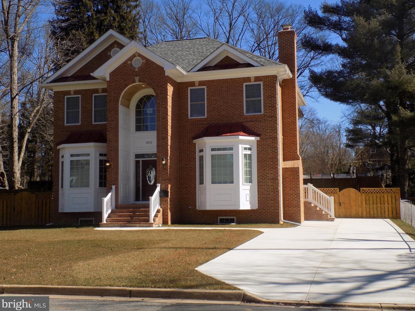 3011 Crane Dr, Falls Church, VA 22042