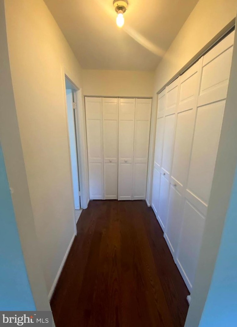 5534 Shooters Hill Ln, Fairfax, VA 22032