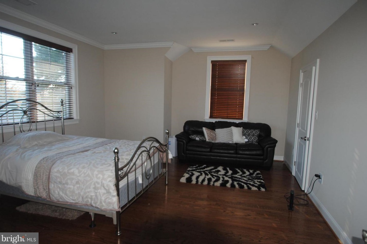 2563 Rambling Rd, Vienna VA  22181-5458 exterior