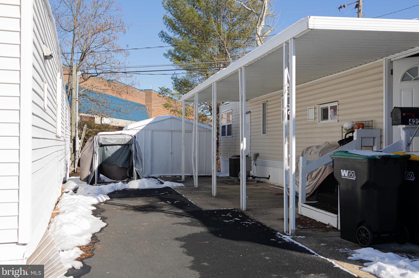 4227 Stackler Dr, Fairfax, VA 22030-5560