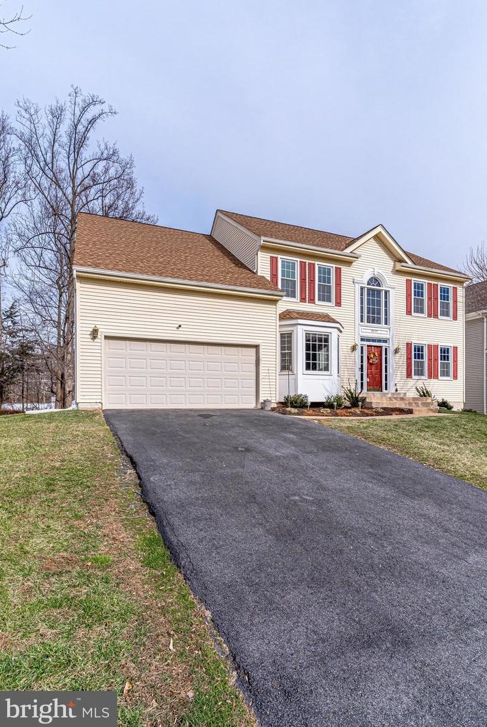 8804 Copper Leaf Way, Fairfax, VA 22039-3078