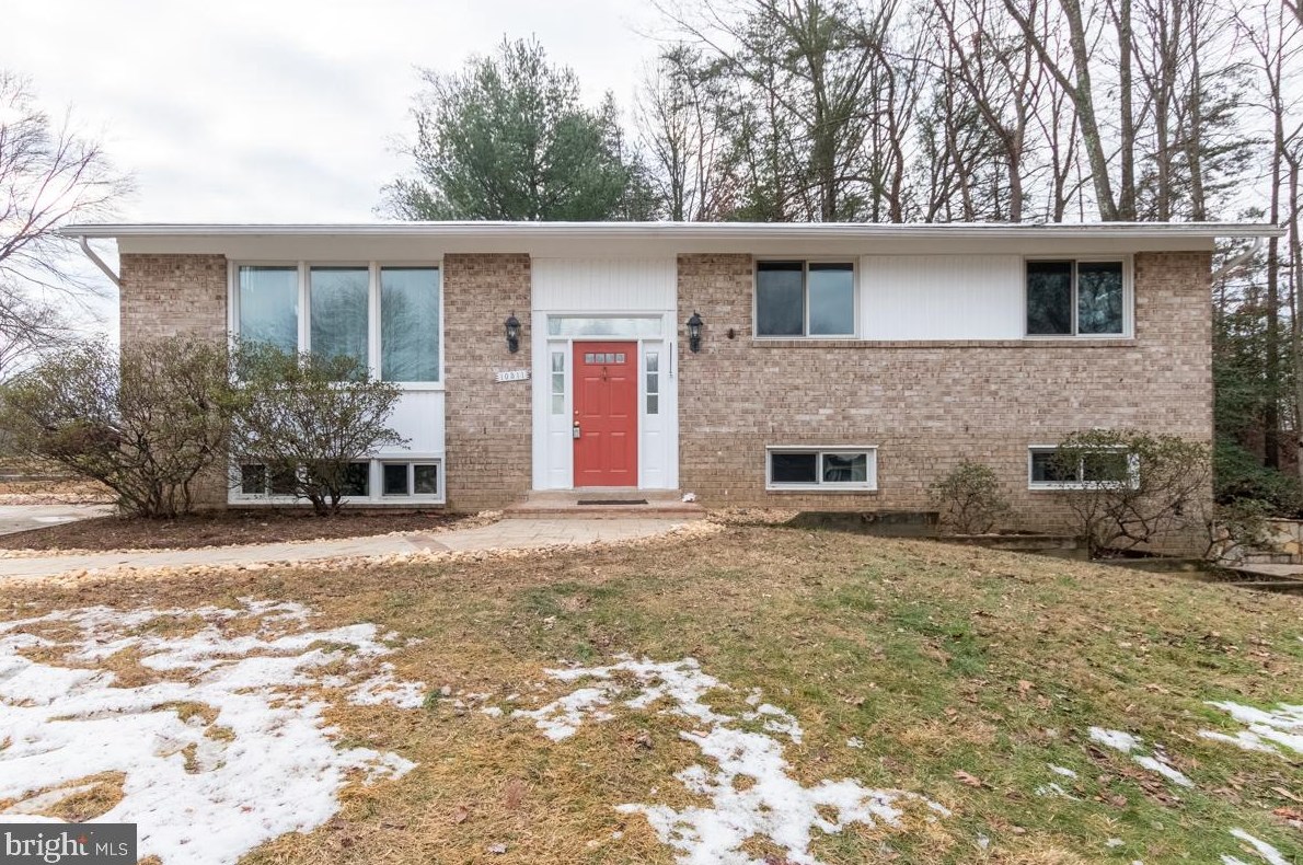 10311 Cascade Ln, Fairfax, VA 22032-2357