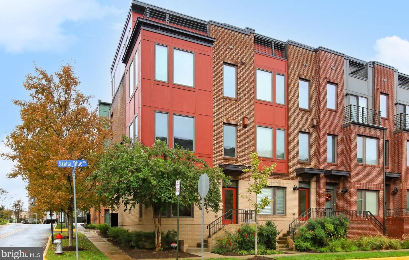 2941 Stella Blue Ln, Fairfax, VA 22031-2259