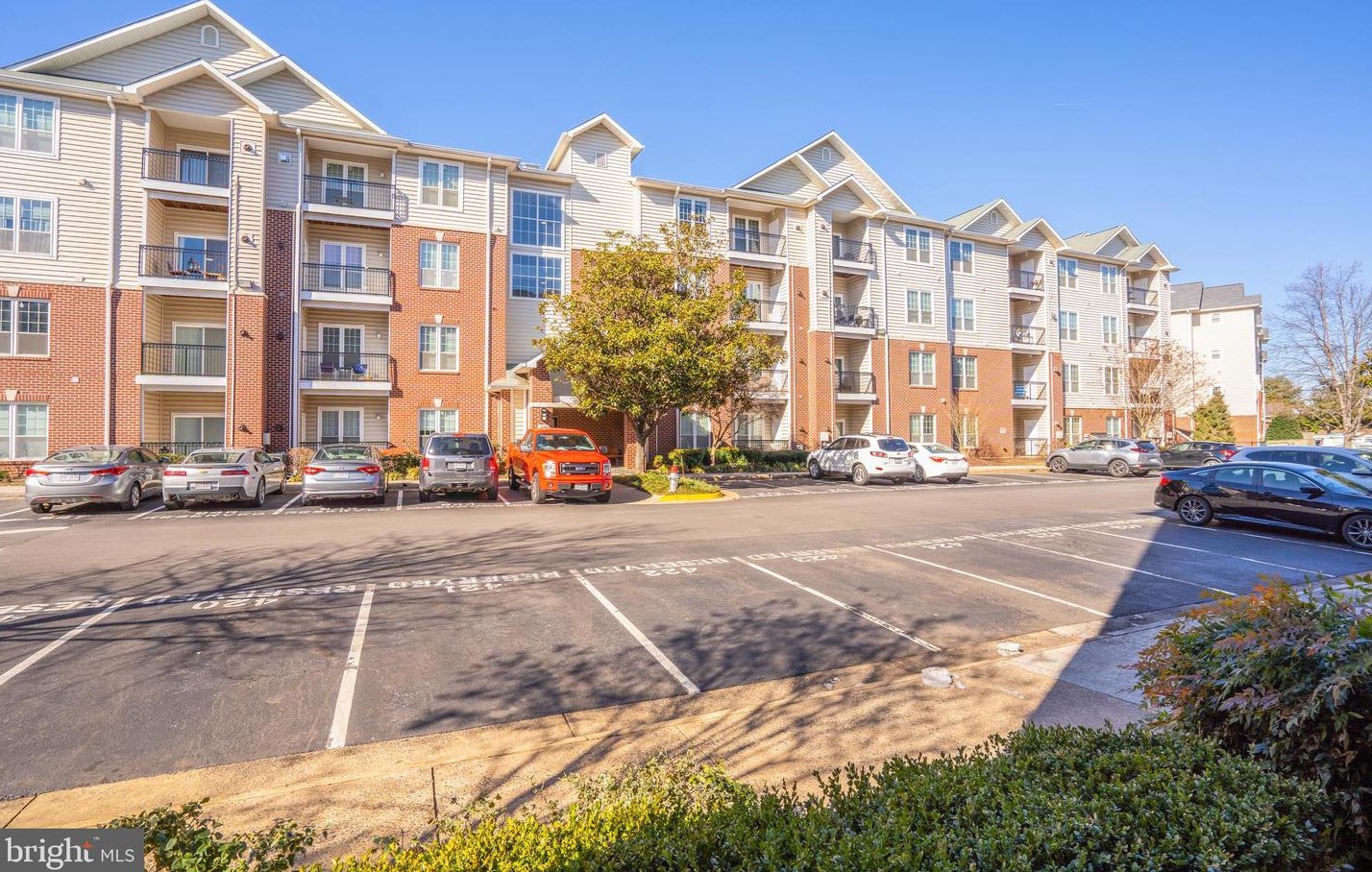 1581 Spring Gate Dr. #5101, Mc Lean, VA 22102