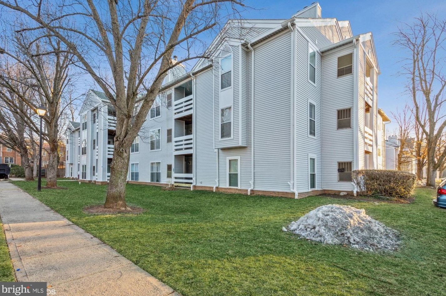 10302 Appalachian Cir, Vienna VA  22124-2753 exterior