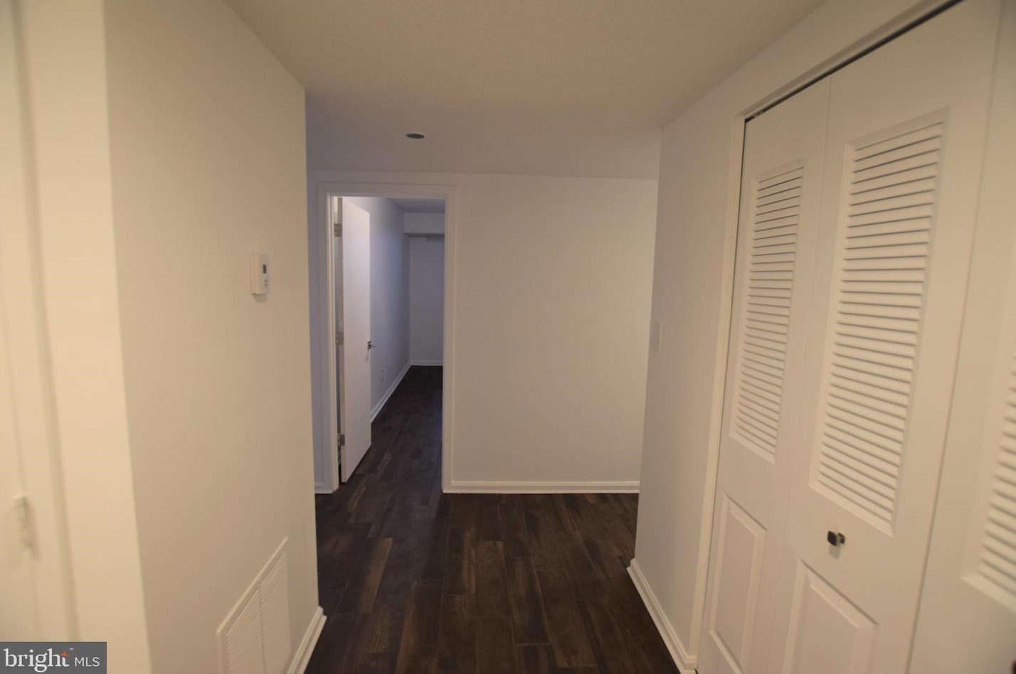 3713 S George Mason Dr #1116, Falls Church, VA 22041