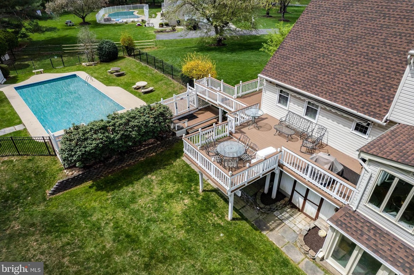 10511 Hunting Crest Ln, Vienna, VA 22182-1521
