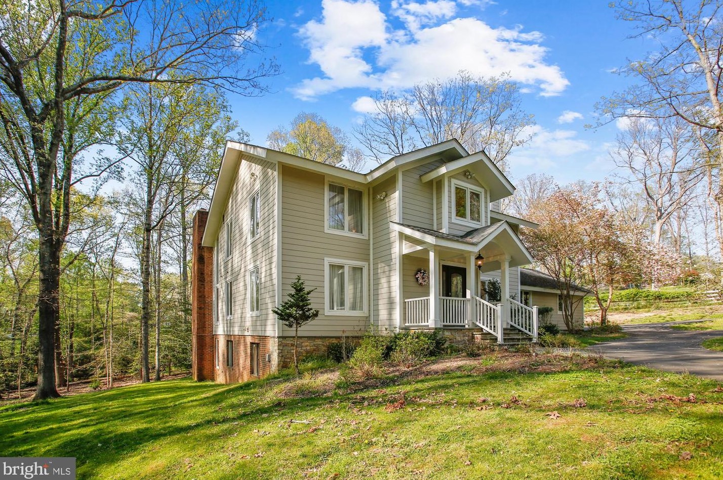 10608 Vickers Dr, Vienna, VA 22181-3029