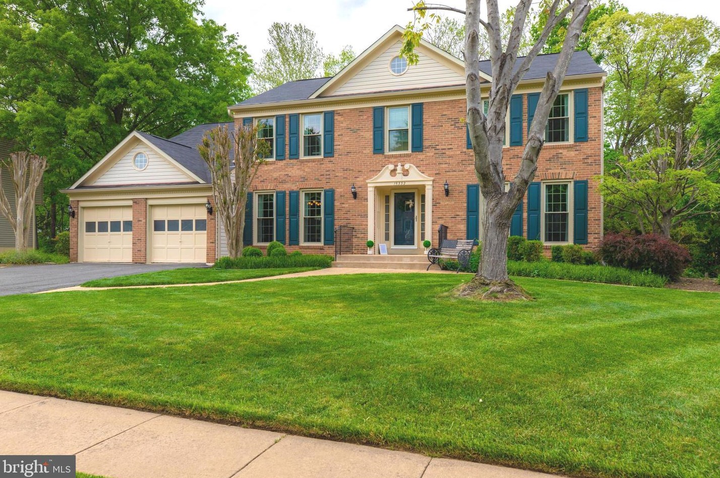 15332 Jordans Journey Dr, Centreville, VA 20120-3906