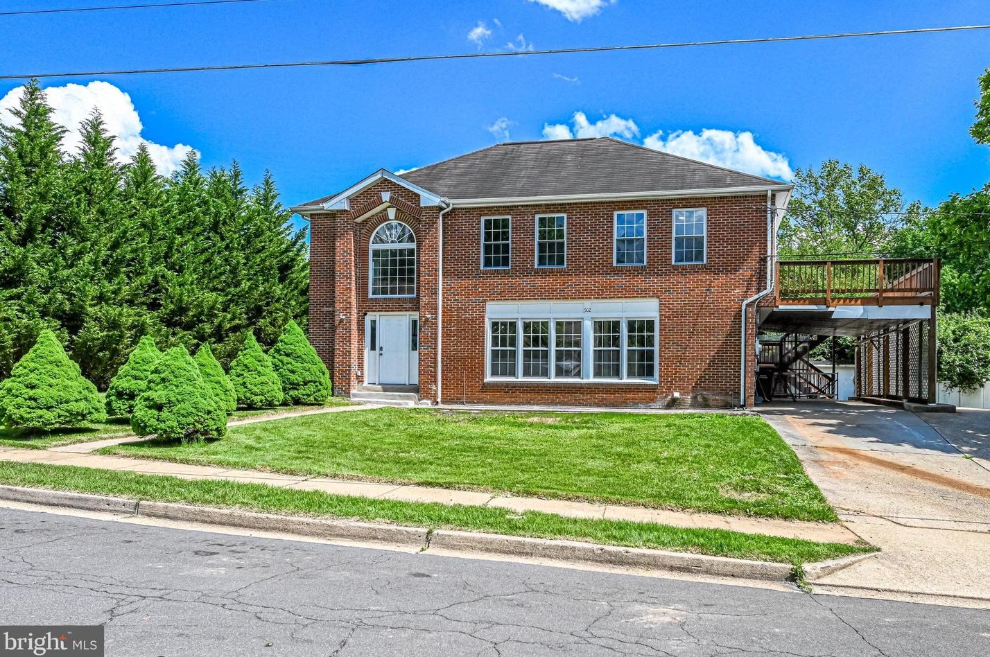 502 Princeton Ter, Vienna, VA 22180-6227