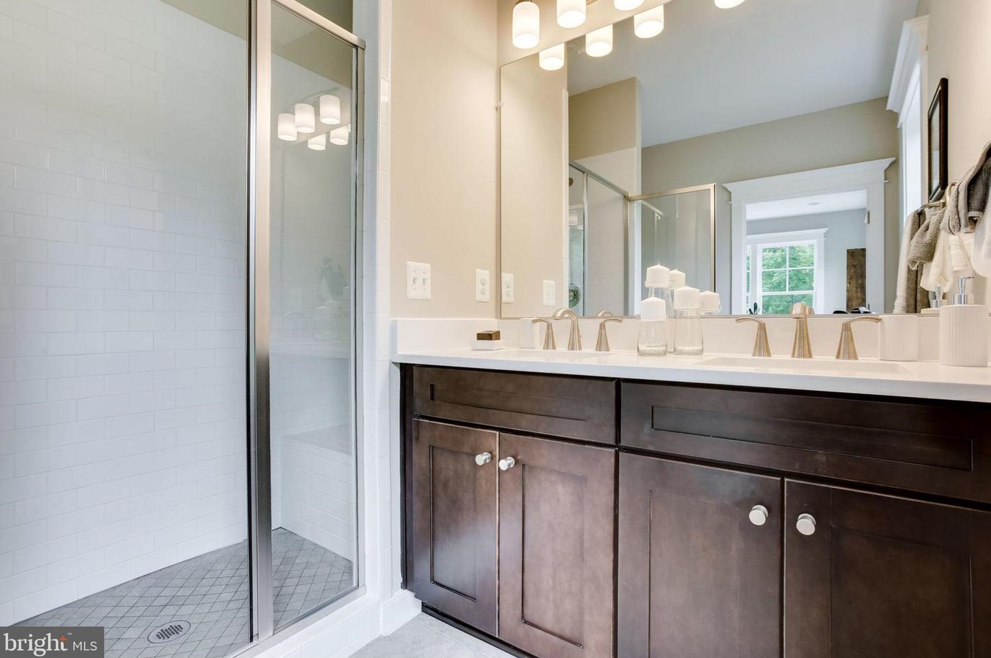 8600 Hillside Pl, Fairfax VA  22031-2814 exterior