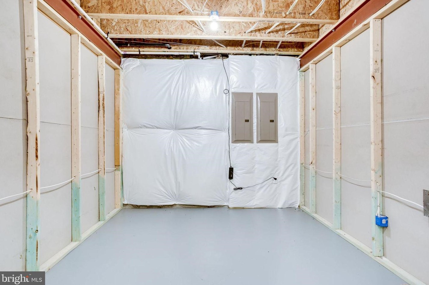 8600 Hillside Pl, Fairfax VA  22031-2814 exterior