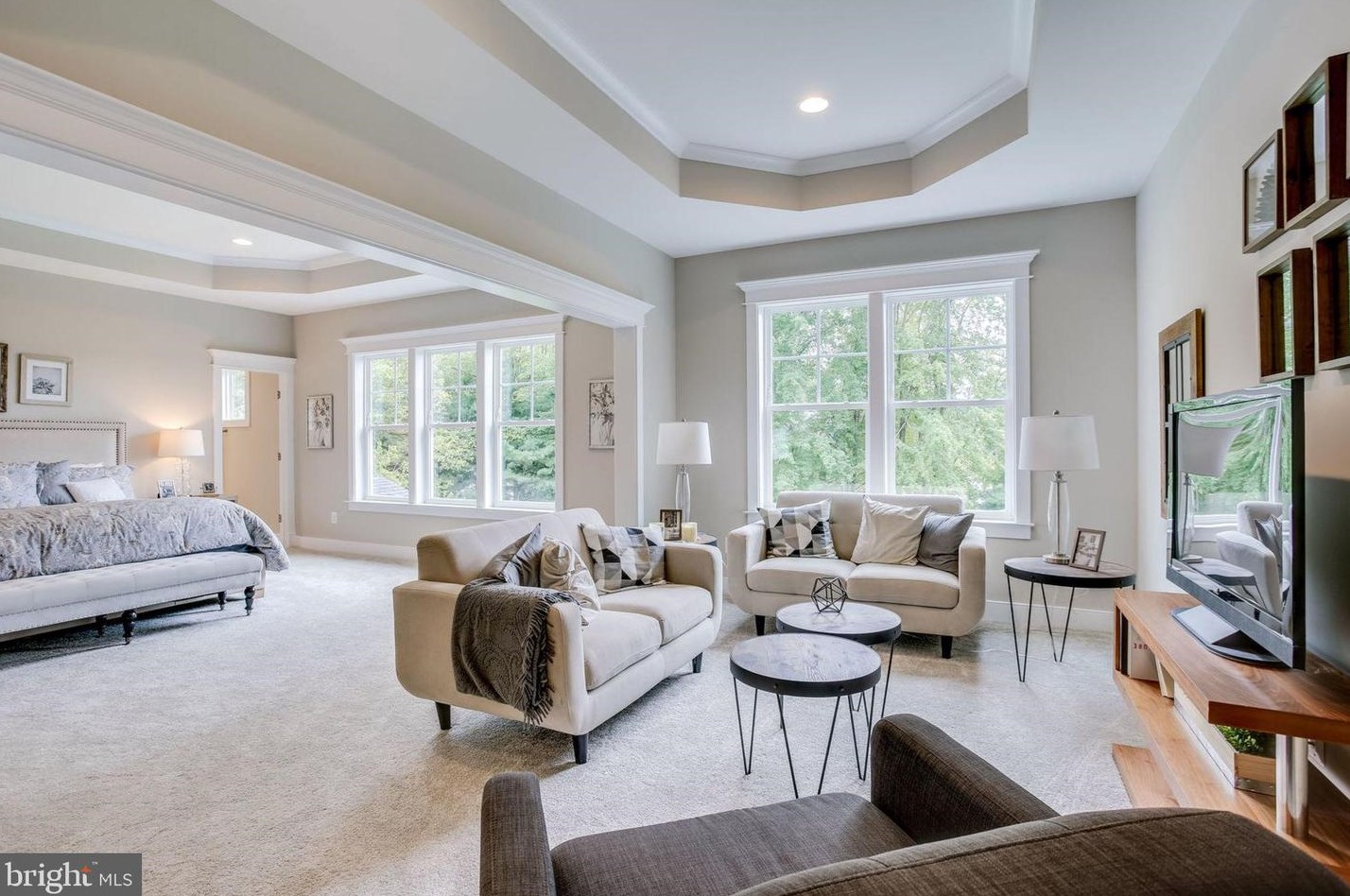 8600 Hillside Pl, Fairfax VA  22031-2814 exterior