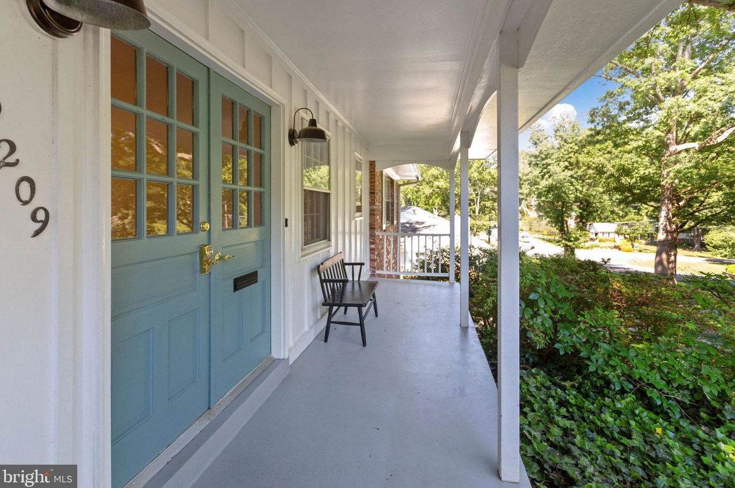 9209 Christopher St, Fairfax, VA 22031-3080