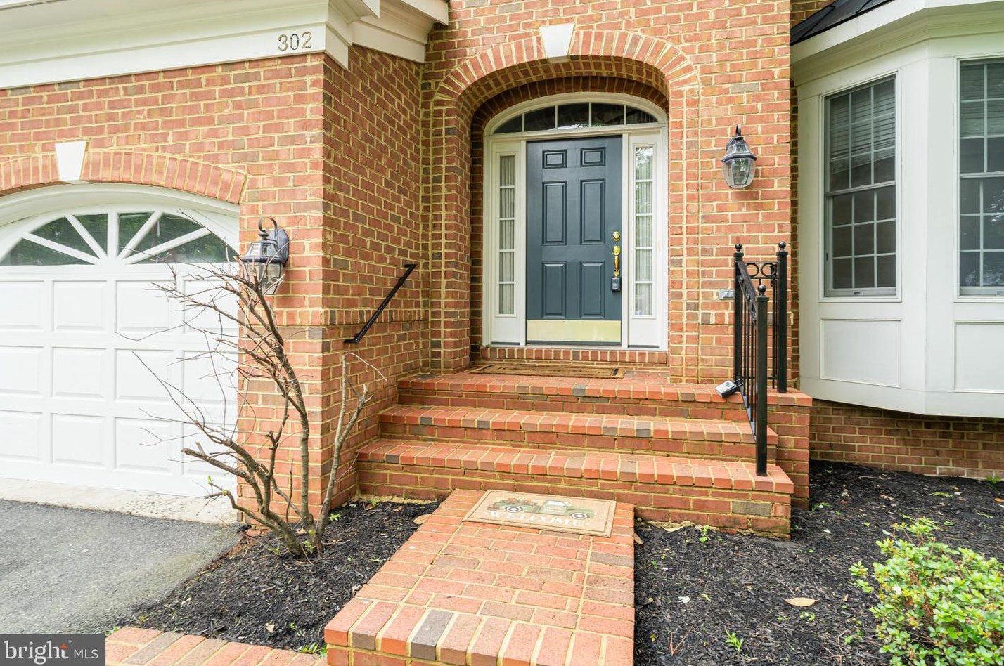 302 Kingsley Rd, Vienna, VA 22180-6500