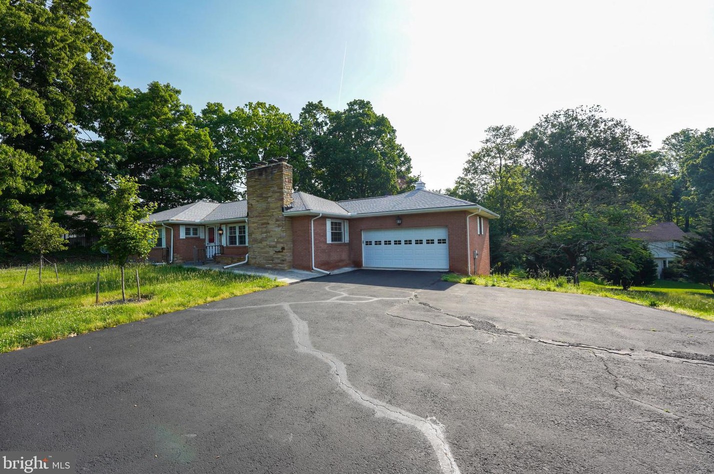 4909 Olley Ln, Fairfax, VA 22032-2137