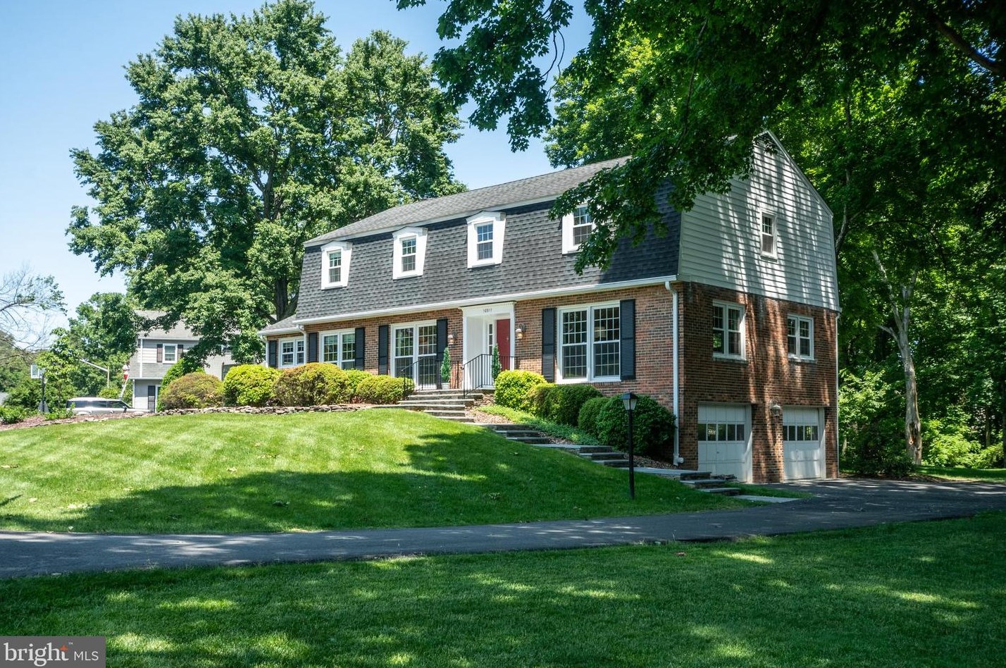 10311 Hunt Country Ln, Vienna, VA 22182-1823