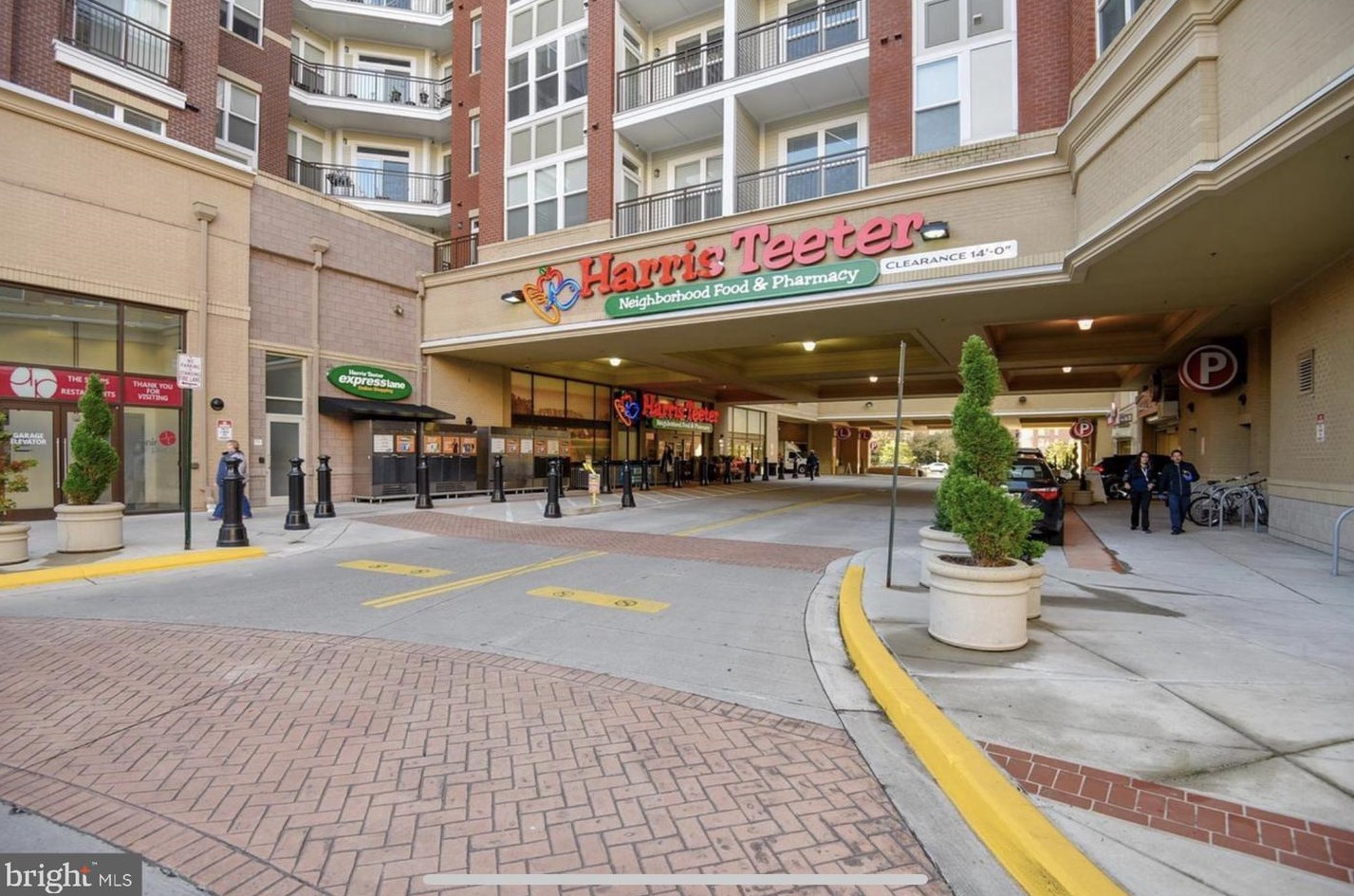 2655 Prosperity Ave, Fairfax VA  22031-4906 exterior