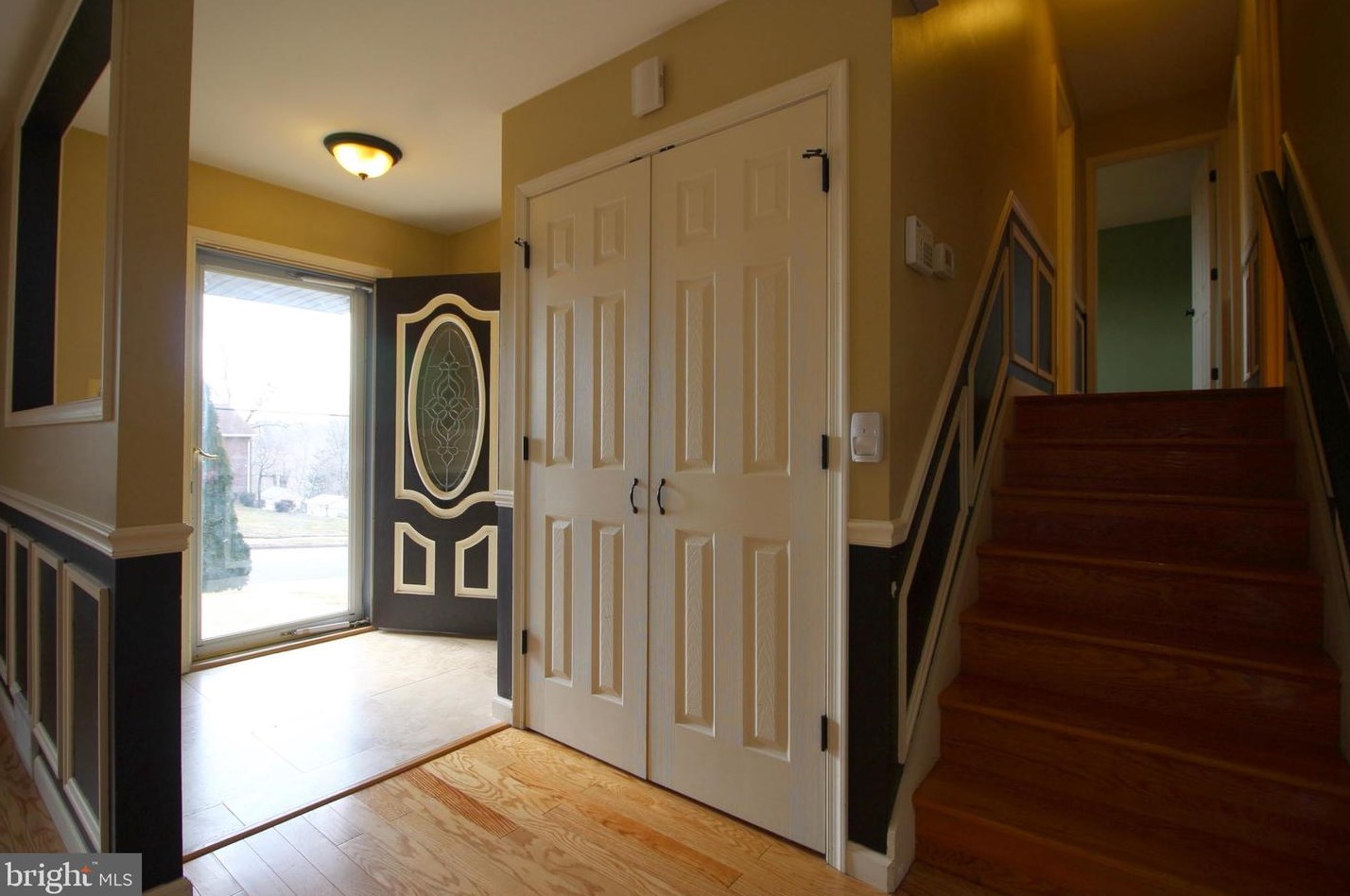 5918 Atteentee Rd, Springfield, VA 22150