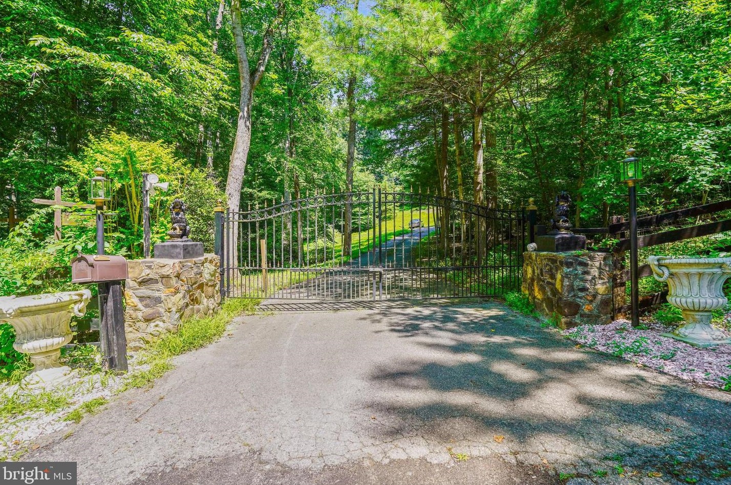 7501 Evans Ford Rd, Clifton, VA 20124