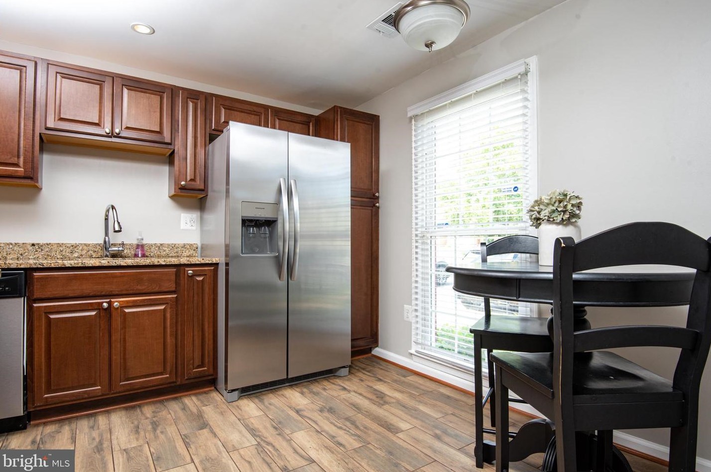 14409 Manassas Gap Ct, Centreville VA 20120-2863 exterior