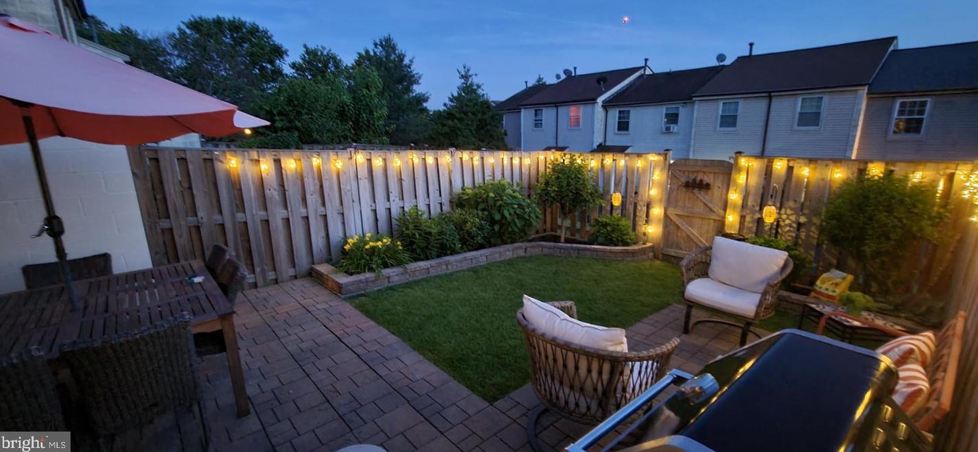 14409 Manassas Gap Ct, Centreville VA 20120-2863 exterior