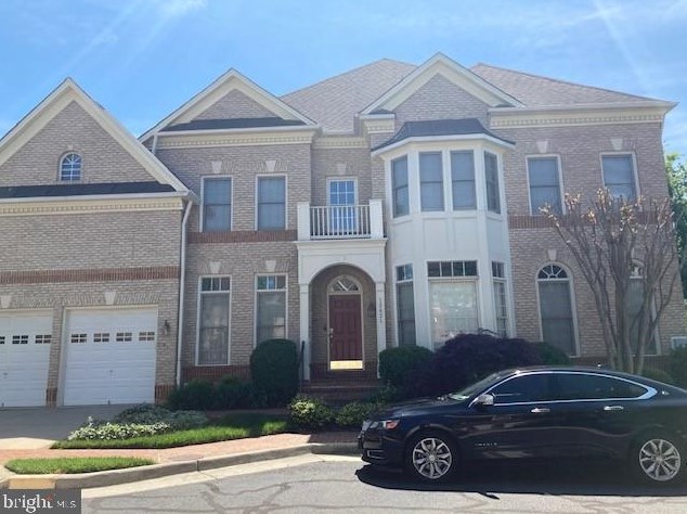 12821 Falcon Wood Pl, Fairfax, VA 22033-2240