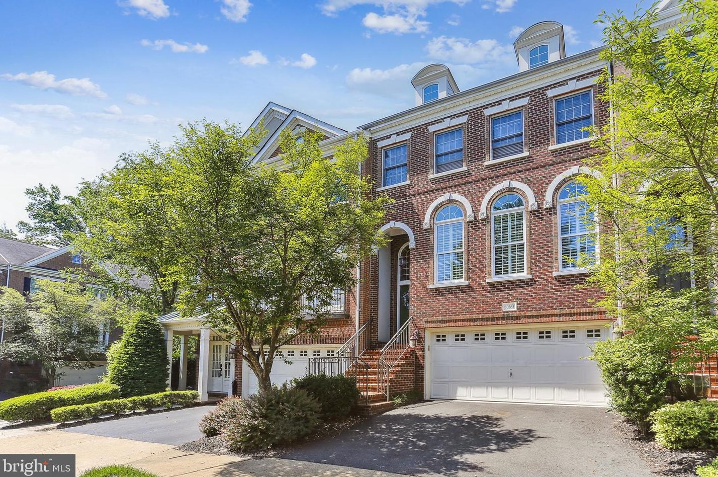 10363 Gershwin Ct, Vienna, VA 22124