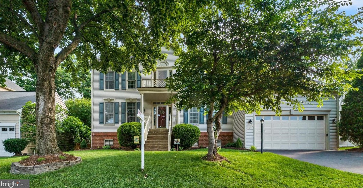 14332 Compton Village Dr, Centreville, VA 20121-5700