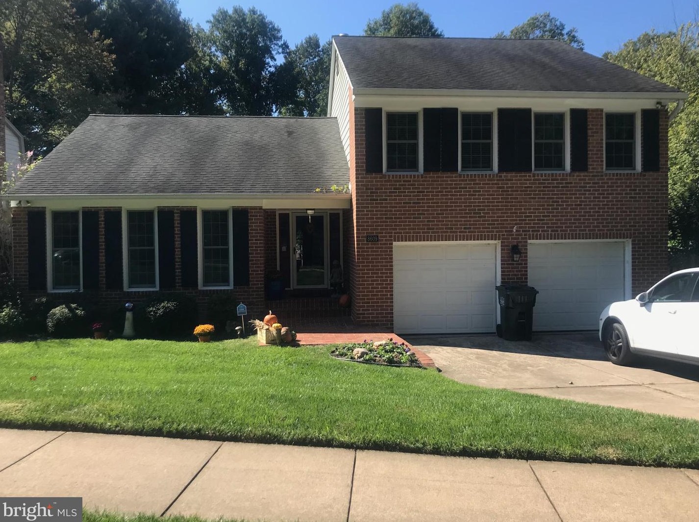 8609 Coral Gables Ln, Vienna, VA 22182-2308