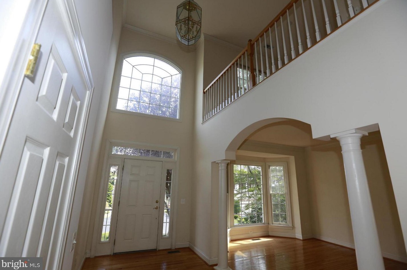 2339 Sandburg St, Vienna, VA 22027