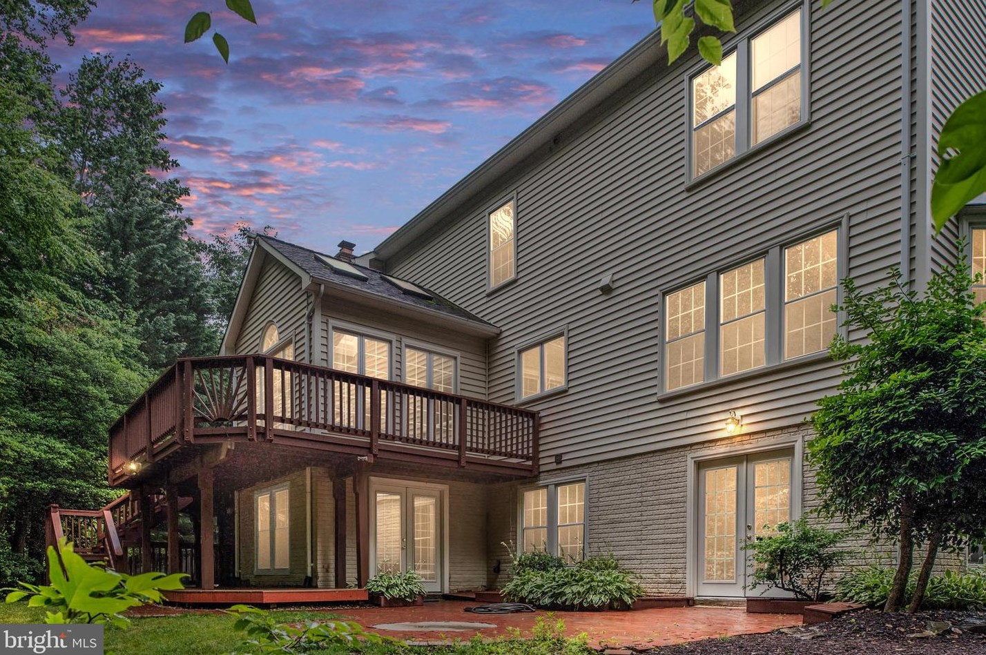 7801 Preakness Ln, Fairfax, VA 22039-3415