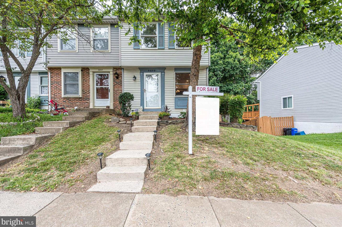 5859 Clarendon Springs Pl, Centreville, VA 20121-3065