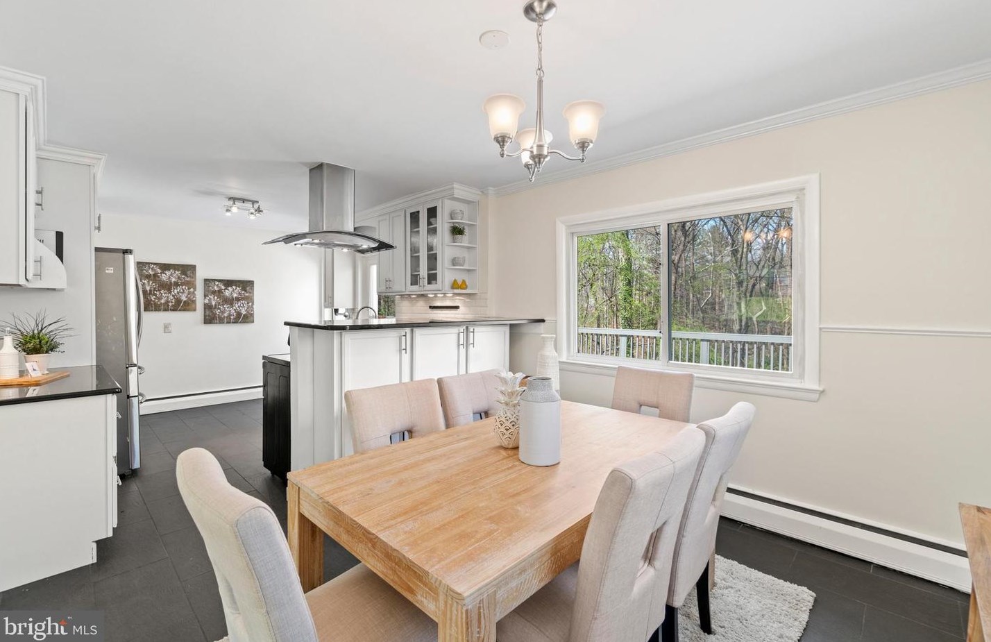 4038 Stuart St, Arlington VA  22207-4708 exterior