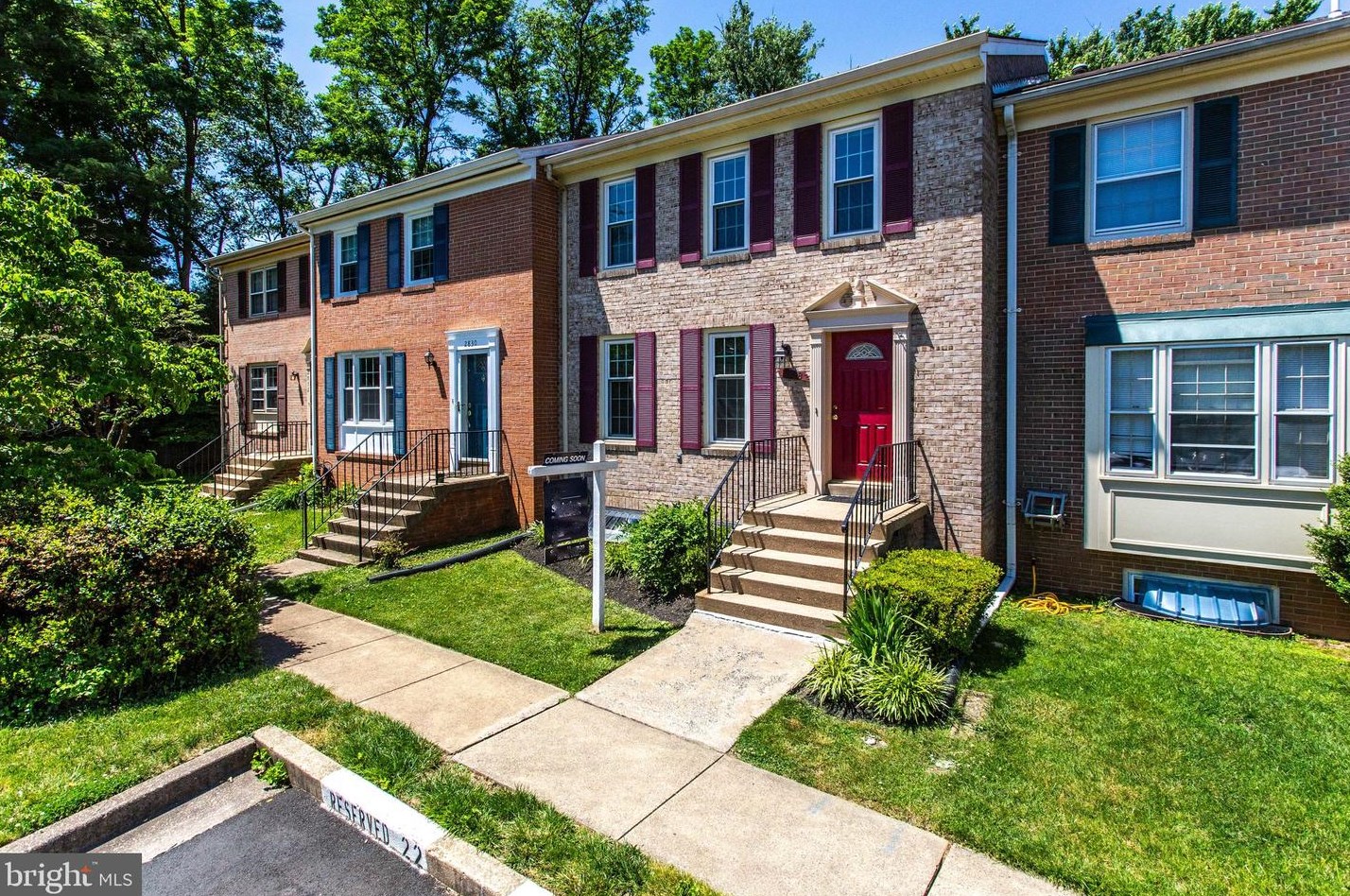 2828 Lafora Ct, Vienna, VA 22180-7079