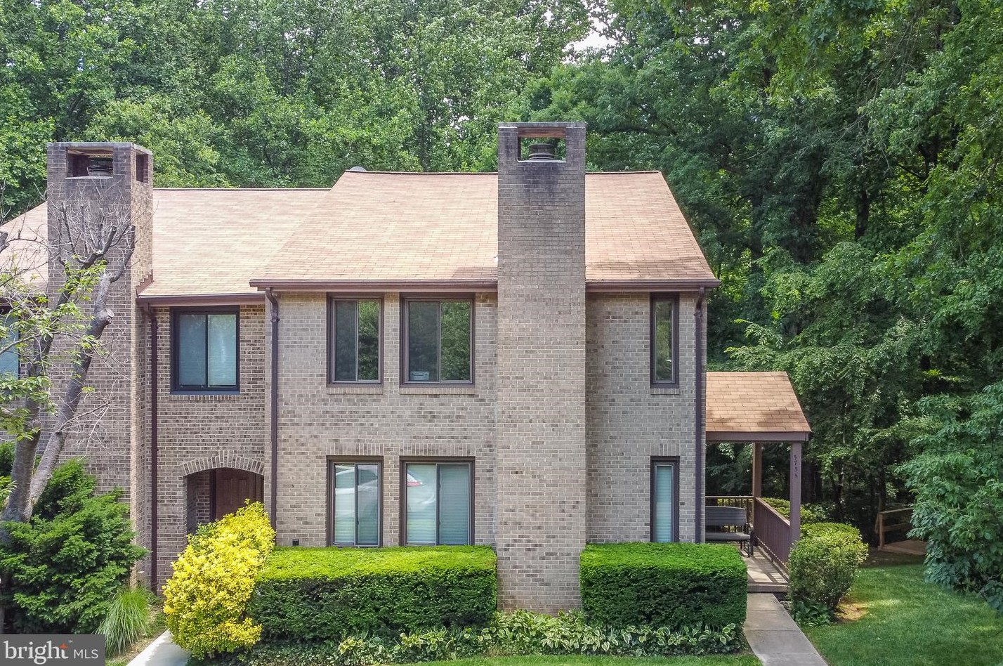 5755 Waters Edge Landing Ln, Springfield, VA 22015