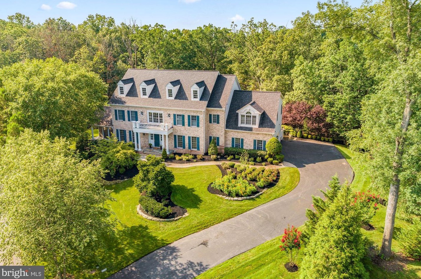 5823 Ridings Manor Pl, Centreville, VA 20120-4914