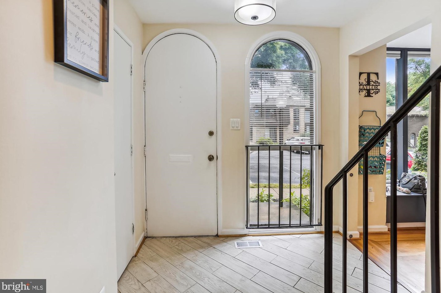 4929 Sauquoit Ln, Annandale, VA 22003