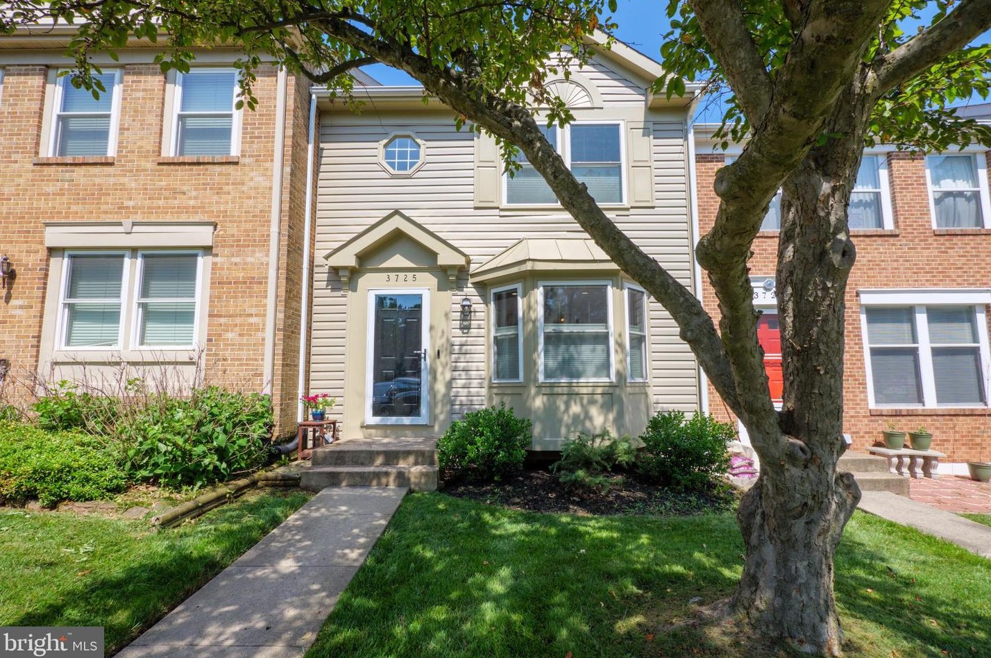 3725 Mazewood Ln, Fairfax, VA 22033-1340