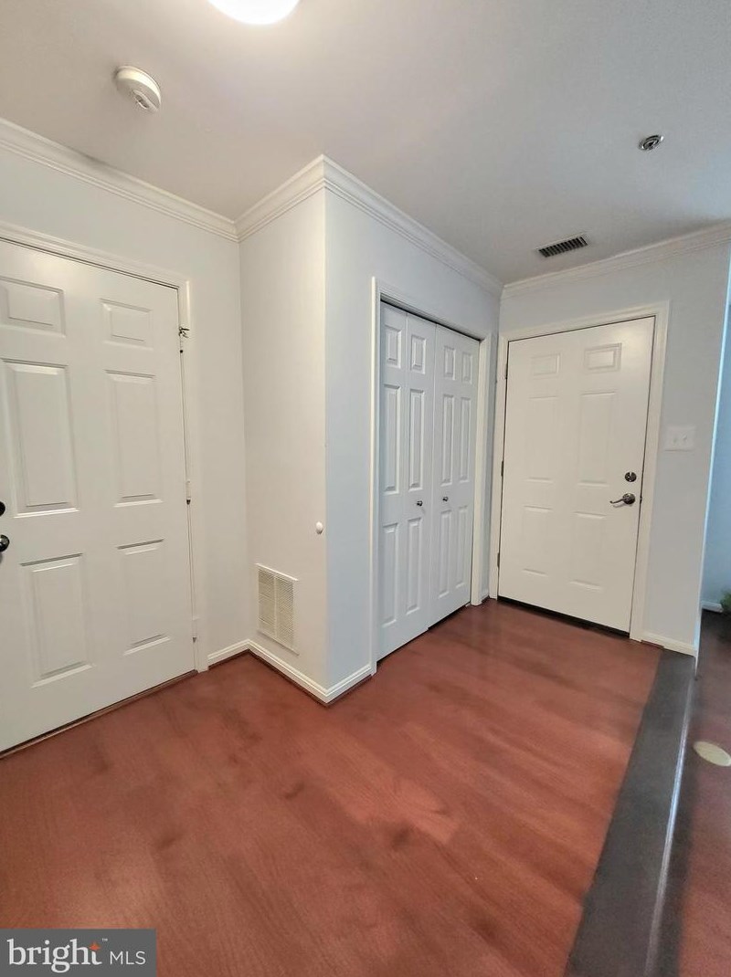 11742 Rockaway Ln, Fairfax, VA 22030-7965