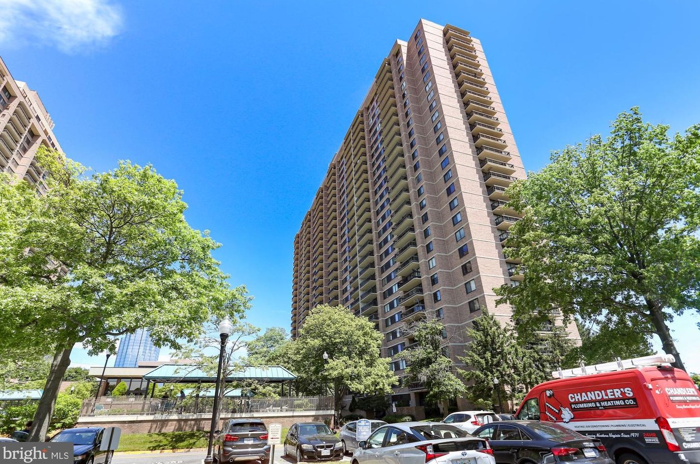 5501 Seminary Rd #2404s, Falls Church, VA 22041