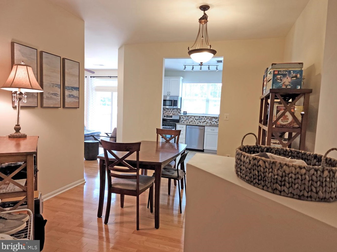 4200 Mozart Brigade Ln, Fairfax, VA 22033-3968